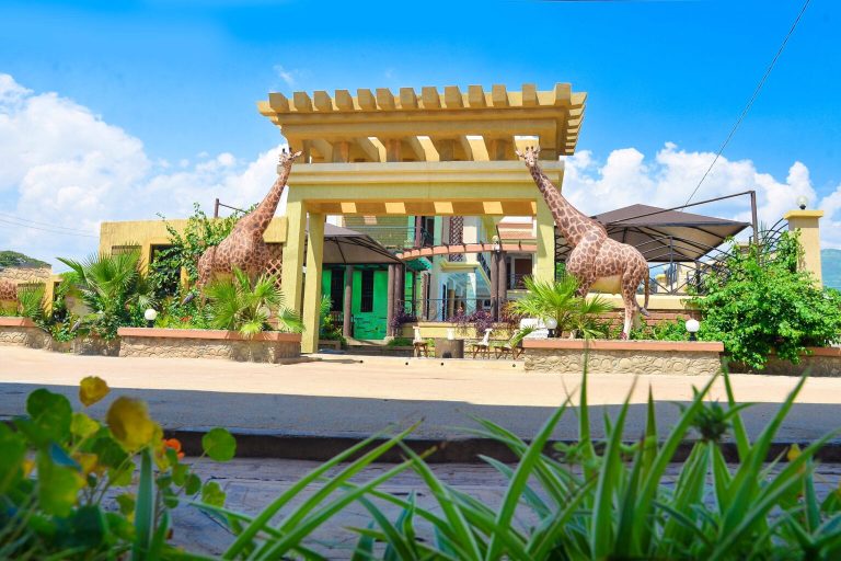 Gator’s Hide a Way Resort Kasese