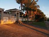 Mi & Mi Hotel and Guest House