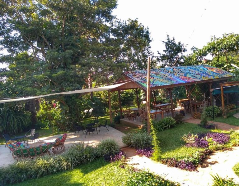 Muti Garden Café & Restaurant