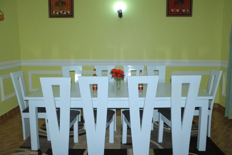 Mutundwe Villa, Kampala