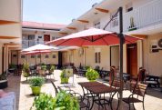 Sandton Hotel Kasese 5