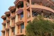 Satellite Hotel, Kisaasi 4